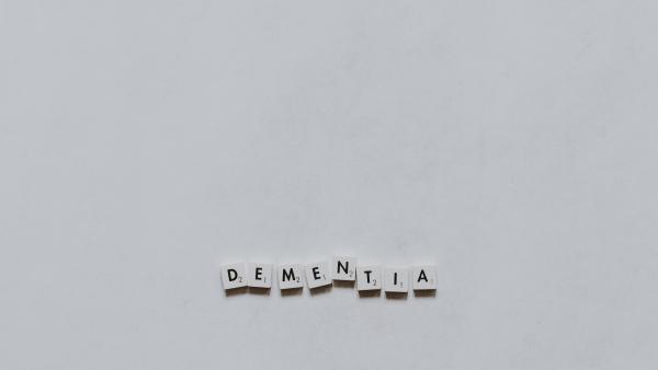 10 признака за наличие на деменция