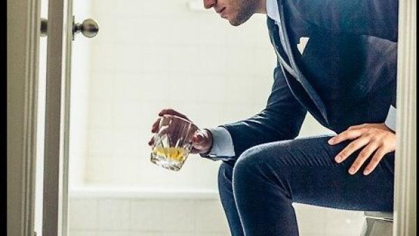 От образованието и доходите зависят навиците за пиене! 8 от 10 умни и богати хора пият алкохол