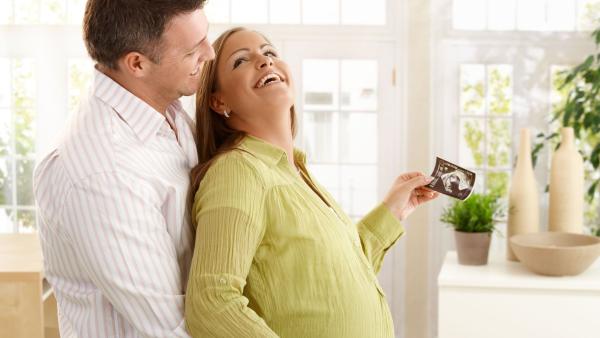 Бременност и работа – мисия възможна! Какви ползи носи професията за бременната жена?
