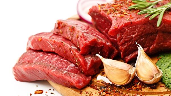 СЗО експерти:Червеното месо и колбасите причиняват рак!