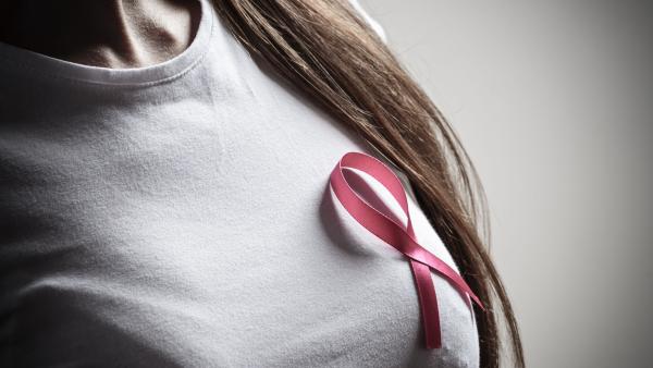Рак на гърдата – всичко, което трябва да знаем за рисковите фактори и симптомите!