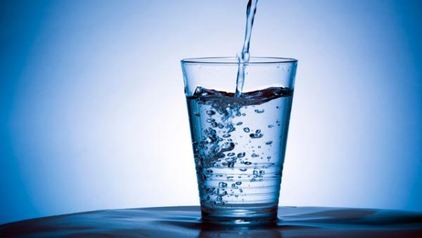 Колко вода трябва да пиeм всеки ден?