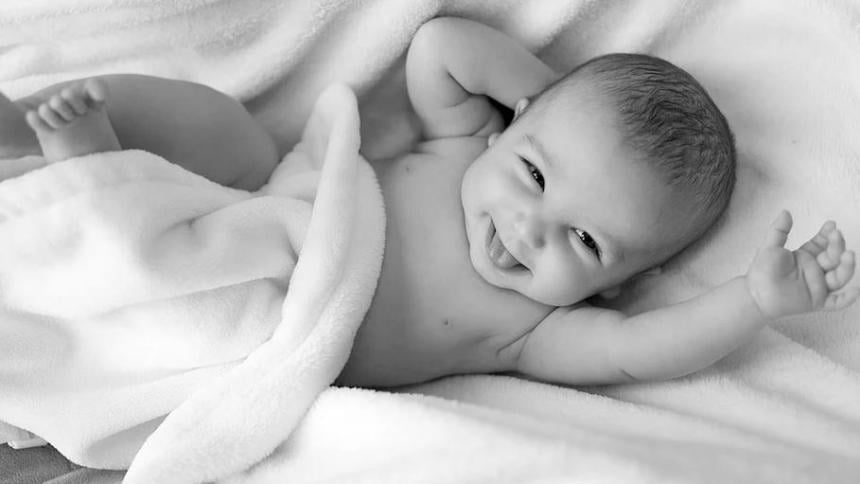 5 причини поради които новородените бебета не спят през нощта
