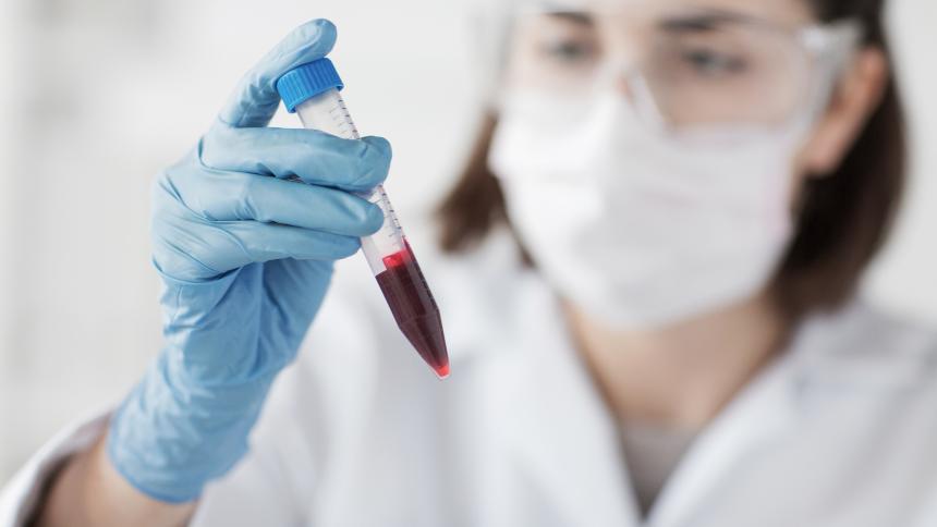 Германският вирусолог Кристиян Дростен за COVID-19: „Имаме толкова малко смъртни случаи, защото правим много лабораторна диагностика“